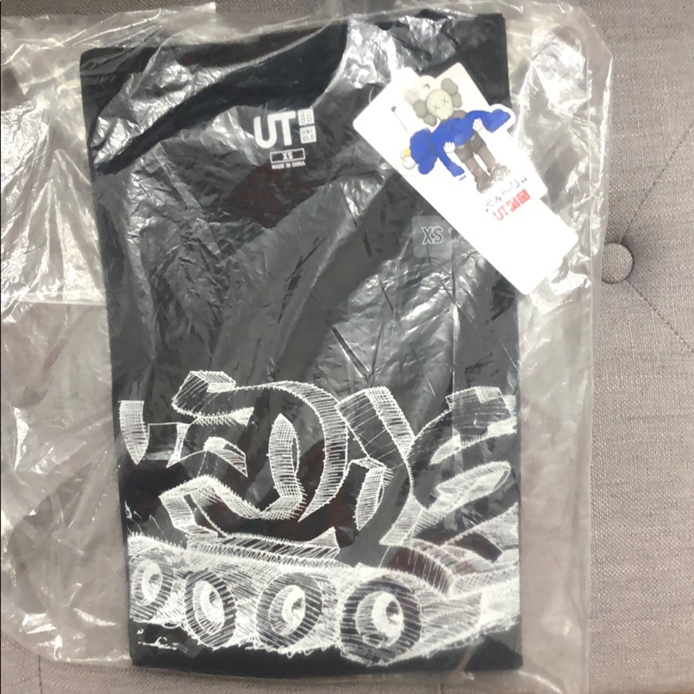 KAWS X UNIQLO